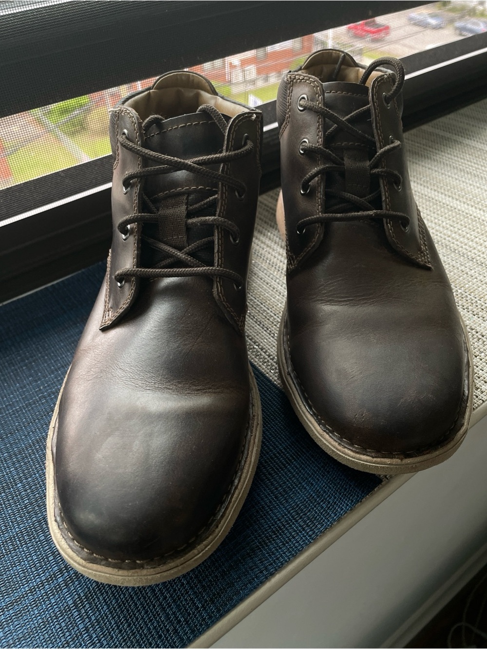 Clarks Men’s Brown Leather Chukka Boots